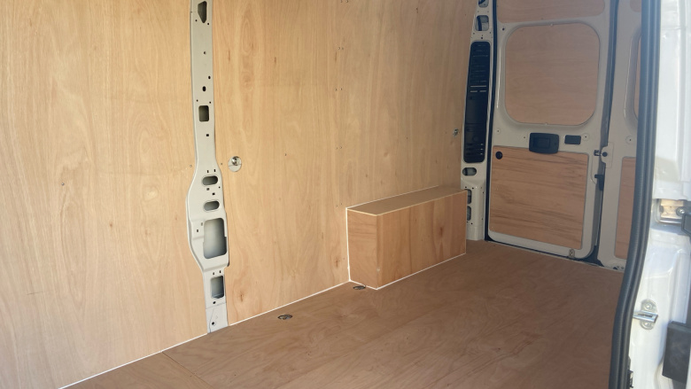 Peugeot Boxer 3500 L3 Diesel 2.2 BlueHDi 140 H2 Van Professional